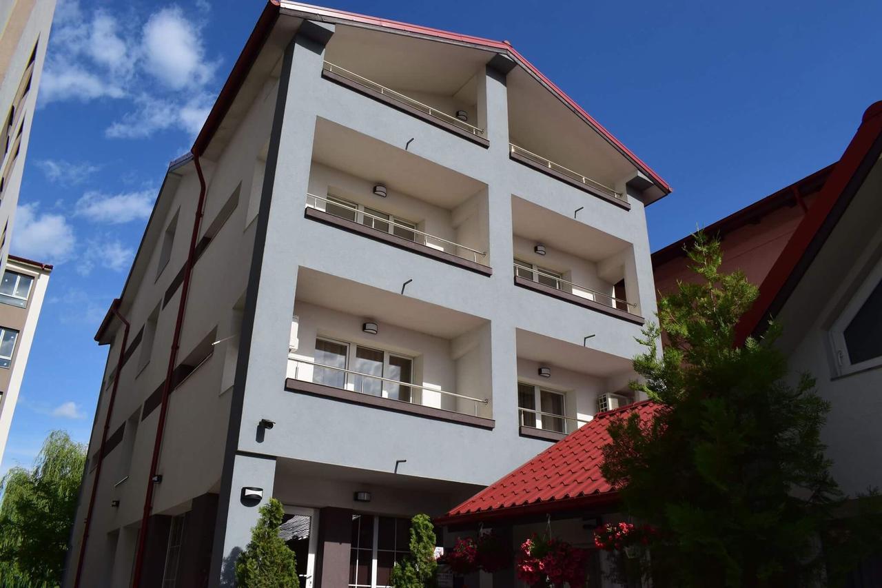 Fast Airport Accomodation Otopeni Bagian luar foto